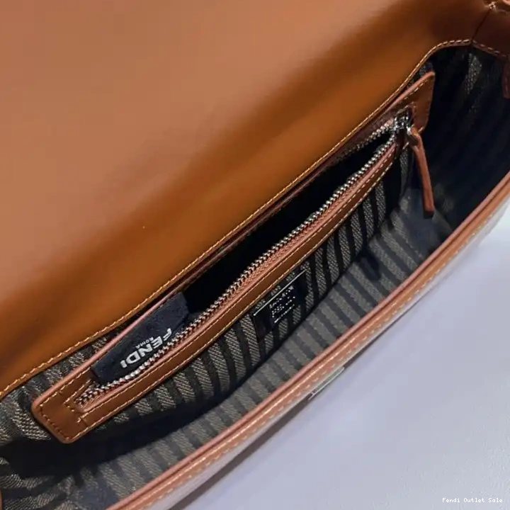 Affordable Tiffany Medium In Brown Leather Baguette Smooth Fendi Bag 0517